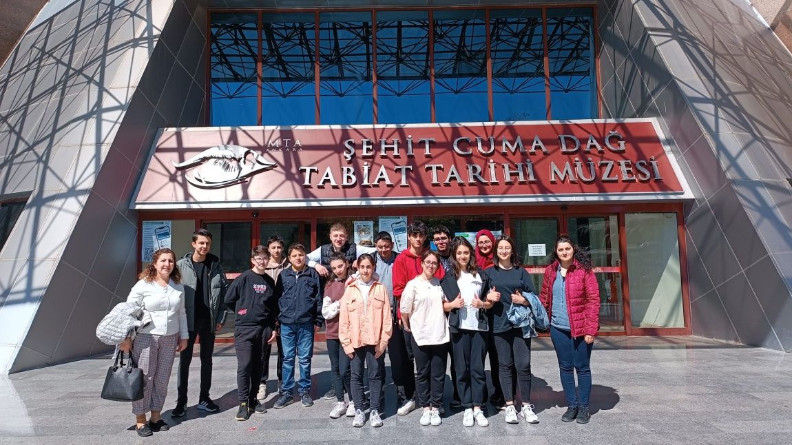 Okulumuz Gezi Tanıma ve Turizm Kulübü MTA müzesine gezi düzenledi.